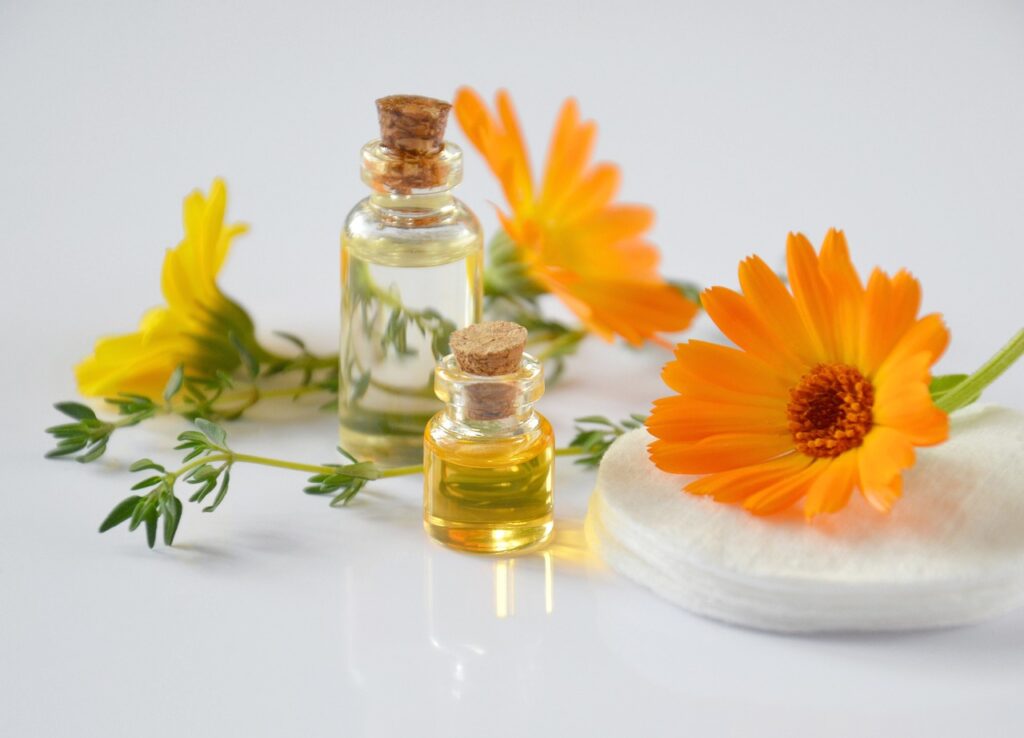 essential oils, cosmetology, flower wallpaper-2738555.jpg